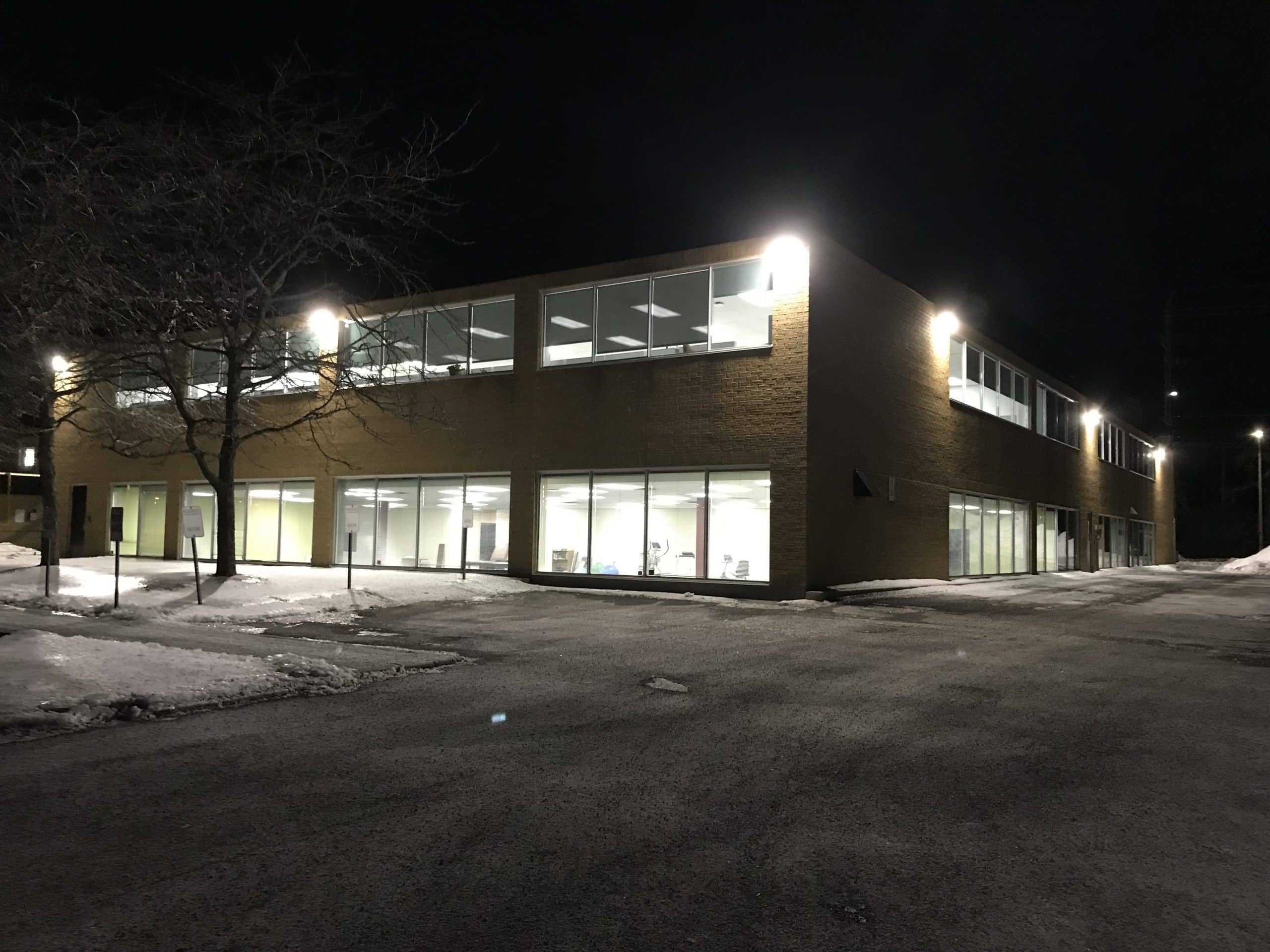 IMMEUBLE DE BUREAUX À LOUER HUNT CLUB