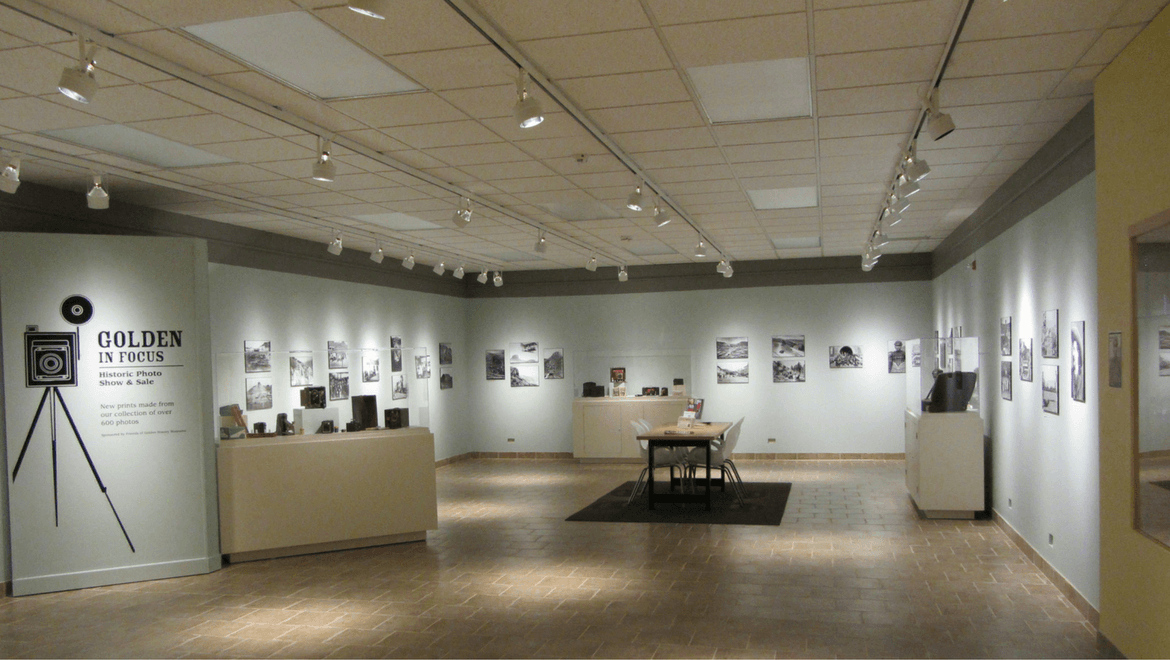 Éclairage d'une salle de musée 